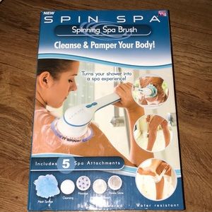 Spinning spa brush
